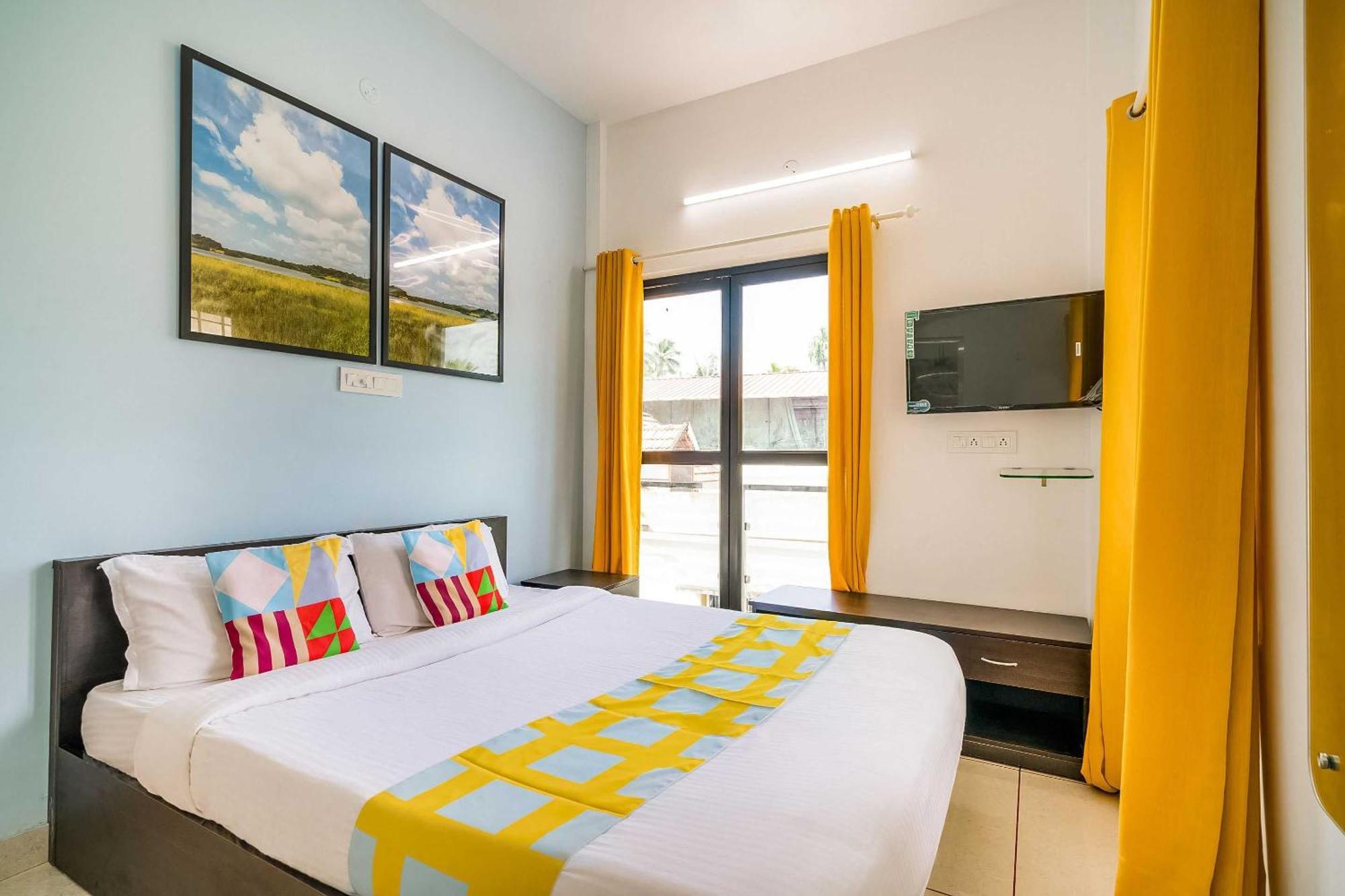 Hotel O Thykoodam Apartments Kochi Exterior photo